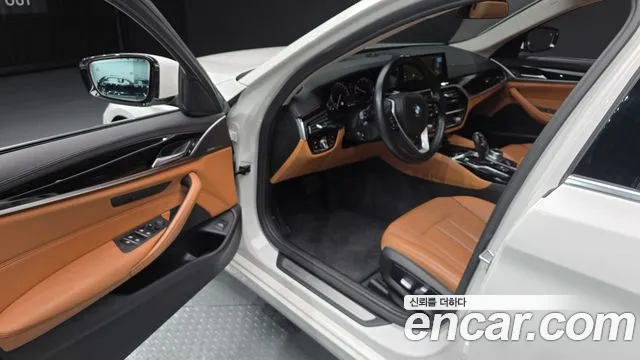 BMW 5 Series (G30) id 2672882 из Кореи 20