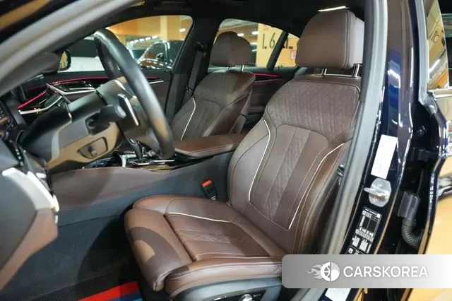 BMW 5 Series (G30) id 3383791 из Кореи 20