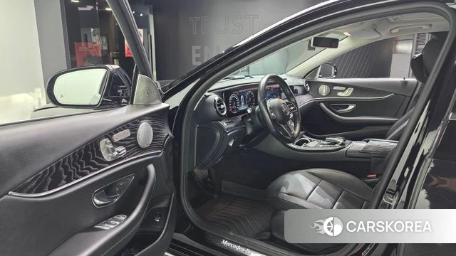 Mercedes-Benz E-Class W213 id 4586981 из Кореи 20