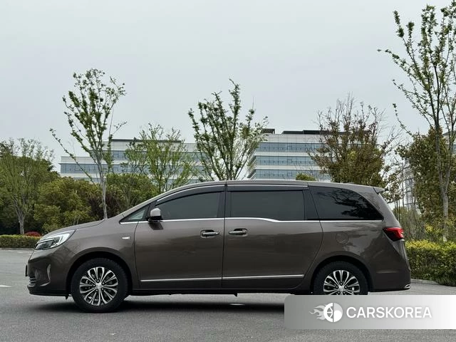 Buick GL8 id 4209464 из Китая 12