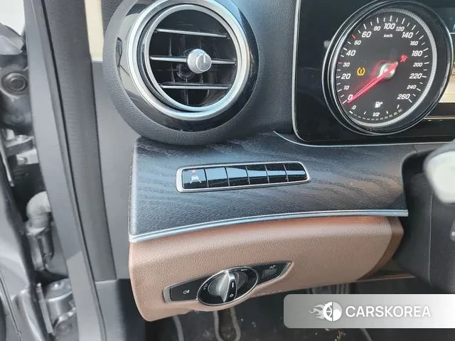 Mercedes-Benz E-Class W213 id 3469617 из Кореи 20