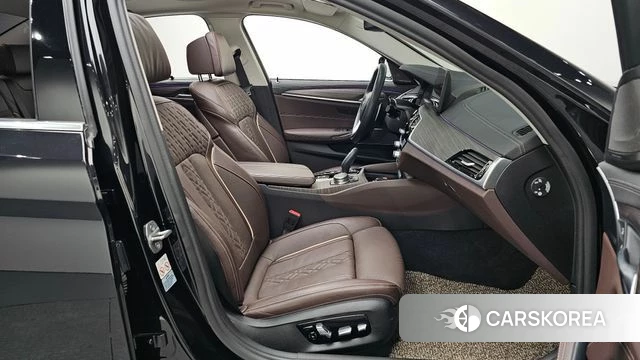 BMW 5 Series (G30) id 3898019 из Кореи 20