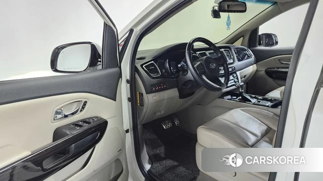 Kia The New Carnival id 4605344 из Кореи 33