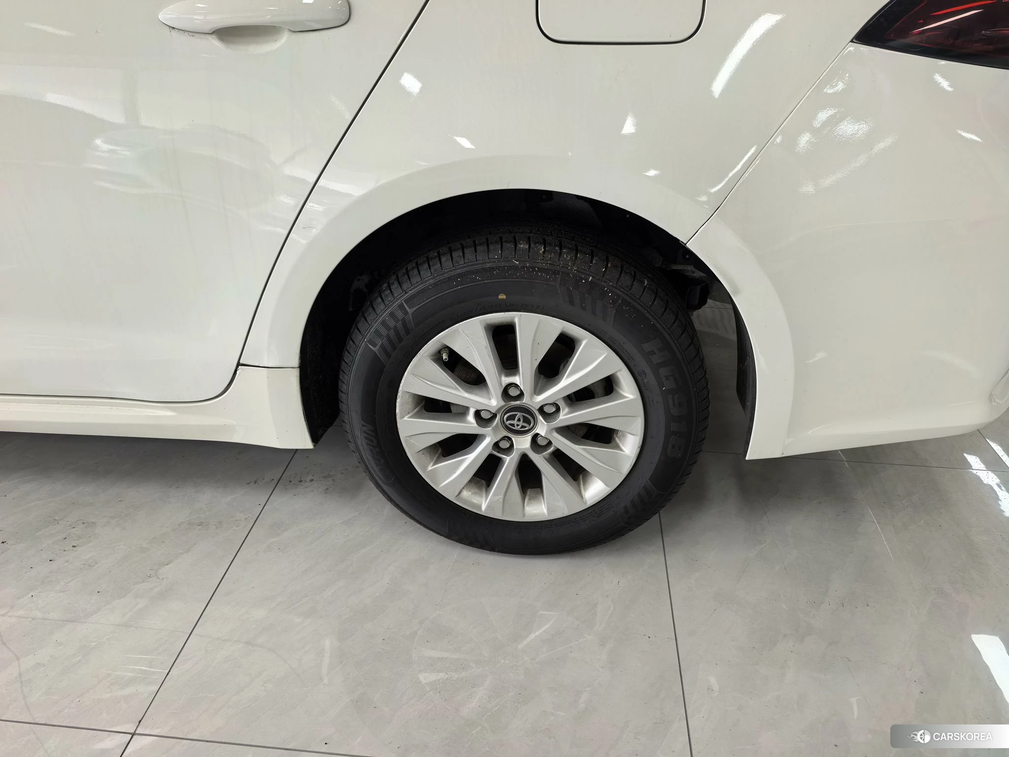 Toyota Corolla id 4405751 из Китая 12