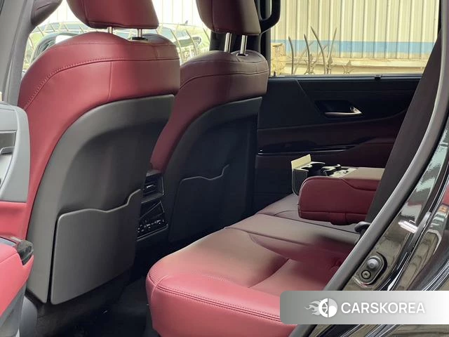 Lexus LX id 4239590 из Китая 14