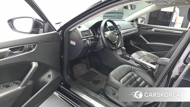 Volkswagen The New Passat id 4246075 из Кореи 20