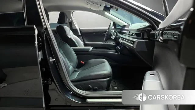 Hyundai Grandeur (GN7) id 3726349 из Кореи 20