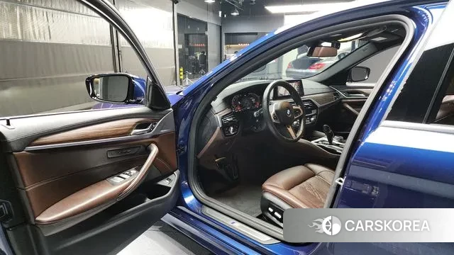 BMW 5 Series (G30) id 3291770 из Кореи 20