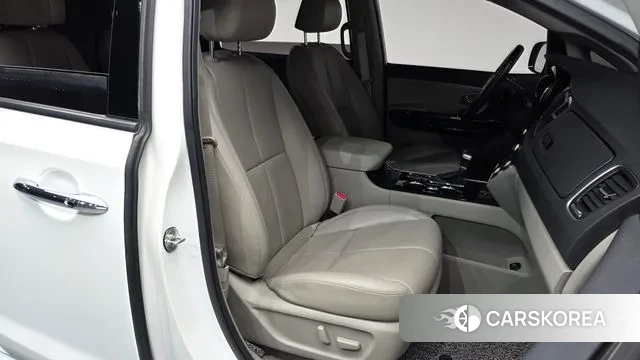 Kia The New Carnival id 3736781 из Кореи 20