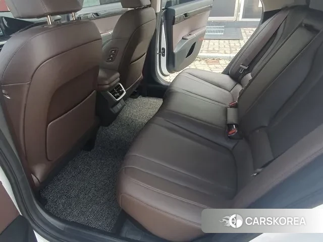 Hyundai Grandeur Hybrid (GN7) id 2905230 из Кореи 19