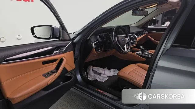 BMW 5 Series (G30) id 3574241 из Кореи 20