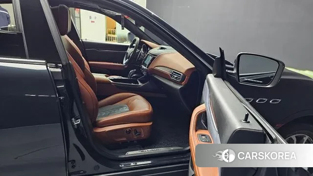 Maserati Levante id 3540708 из Кореи 20