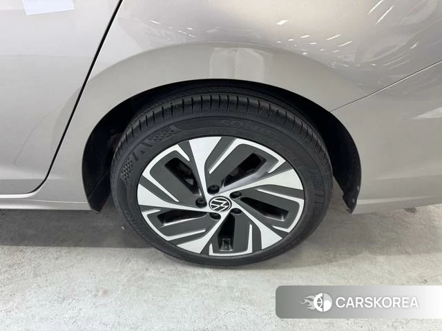 Volkswagen Bora id 4238964 из Китая 29