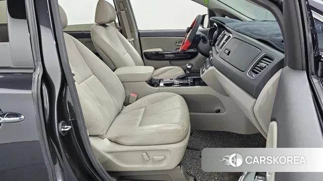 Kia The New Carnival id 3588403 из Кореи 20