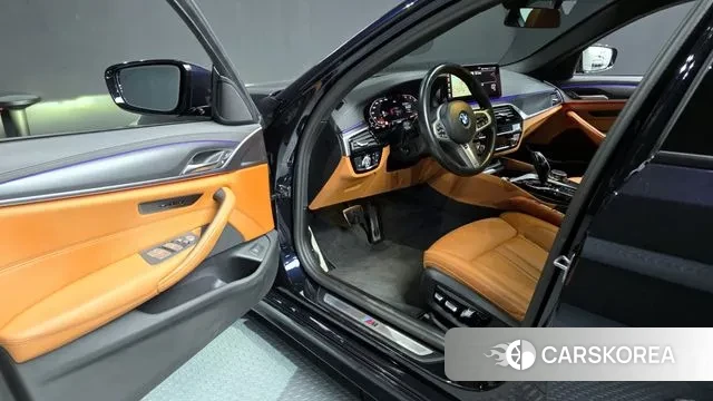 BMW 5 Series (G30) id 3432294 из Кореи 20