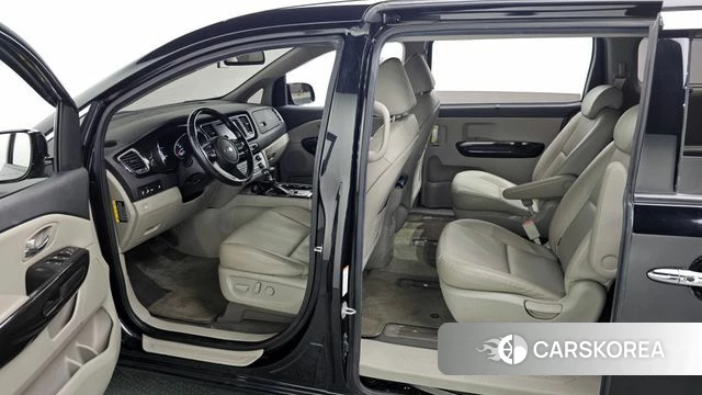 Kia The New Carnival id 4508006 из Кореи 20