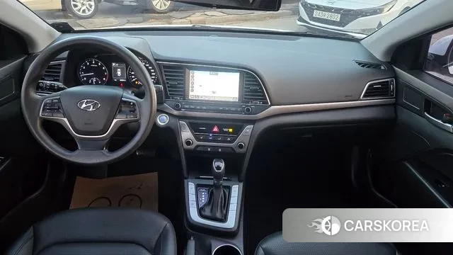 Hyundai Avante AD id 3647331 из Кореи 20