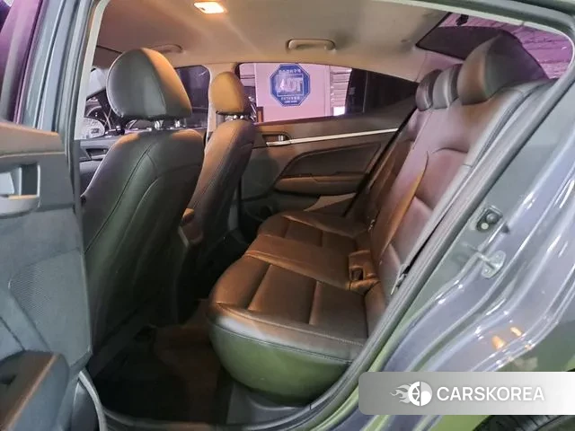 Hyundai The New Avante AD id 3209915 из Кореи 17