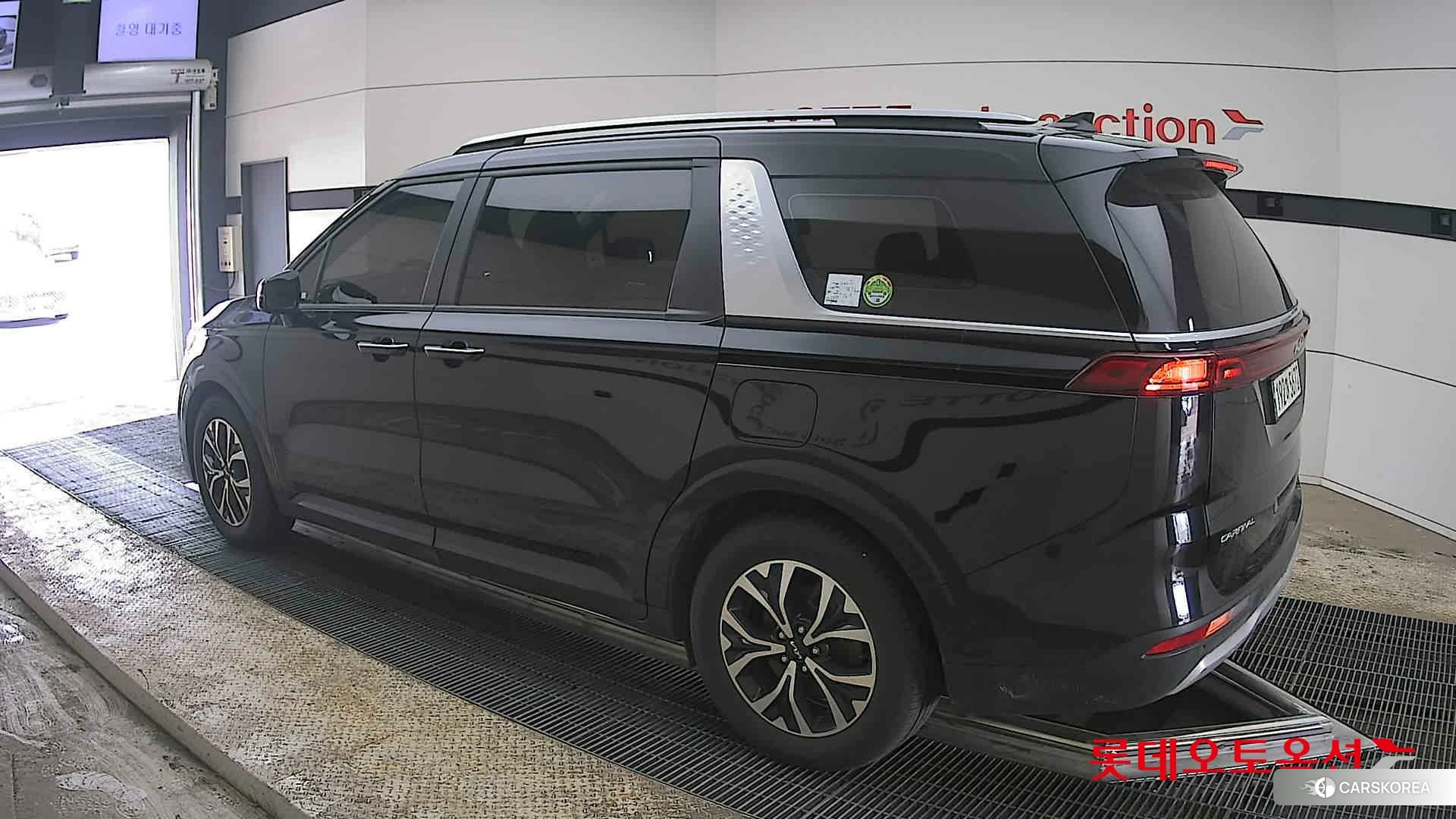 Kia Carnival id 3888413 из Кореи 38