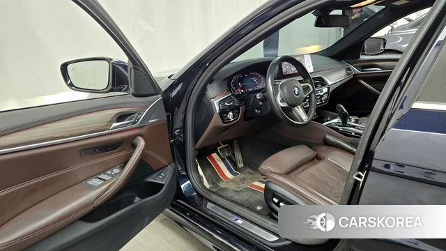 BMW 5 Series (G30) id 3893632 из Кореи 20