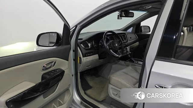 Kia The New Carnival id 3801709 из Кореи 20