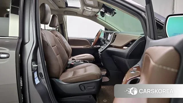 Toyota Sienna id 2976556 из Кореи 20