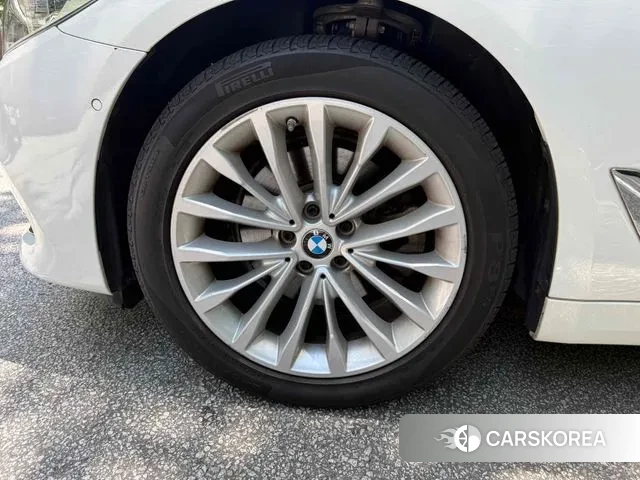 BMW 5 Series (G30) id 2990876 из Кореи 14