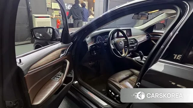 BMW 5 Series (G30) id 3407825 из Кореи 20