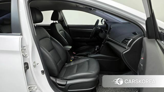 Hyundai Avante AD id 3886621 из Кореи 20