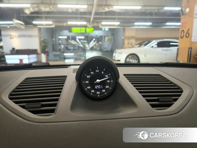 Porsche 911(992) id 4280221 из Кореи 20