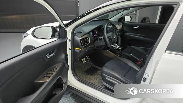 Kia Stonic id 4384115 из Кореи 31