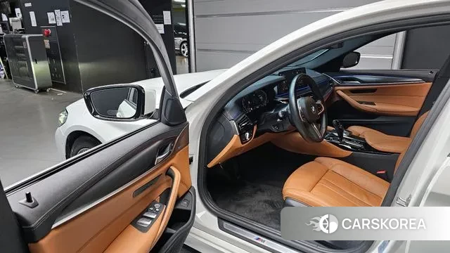 BMW 5 Series (G30) id 3482954 из Кореи 20