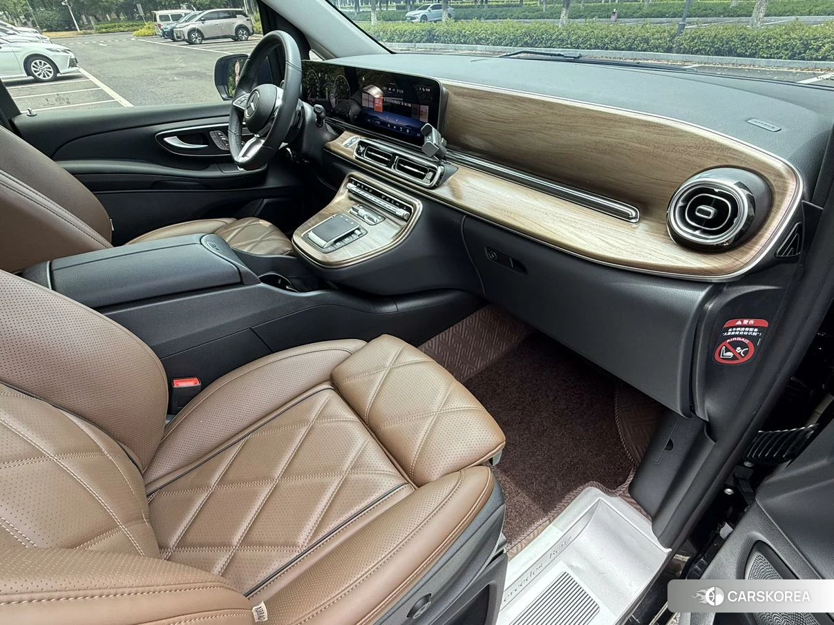 Mercedes-Benz V-class id 4486466 из Китая 17
