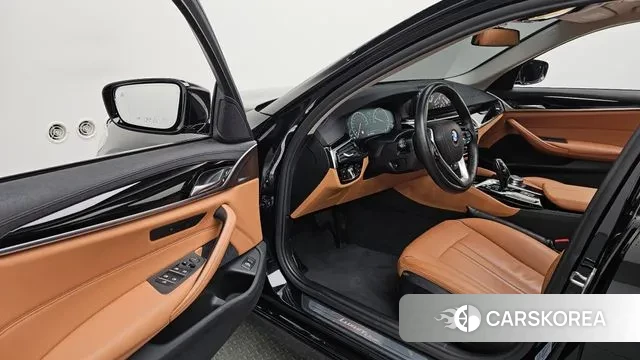 BMW 5 Series (G30) id 3772795 из Кореи 20