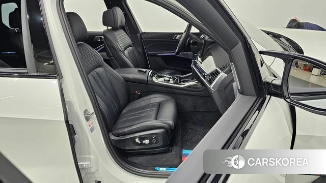BMW X7 (G07) id 4230114 из Кореи 34