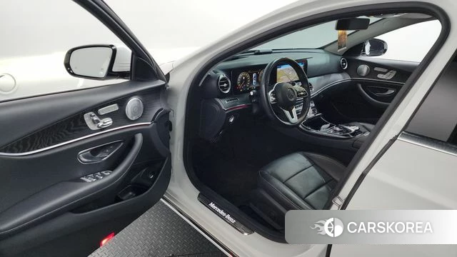 Mercedes-Benz E-Class W213 id 3853061 из Кореи 20