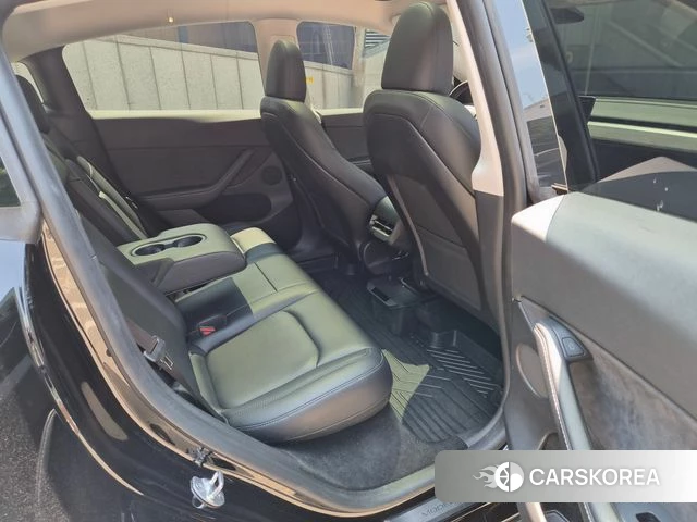 Tesla Model Y id 4302501 из Кореи 19