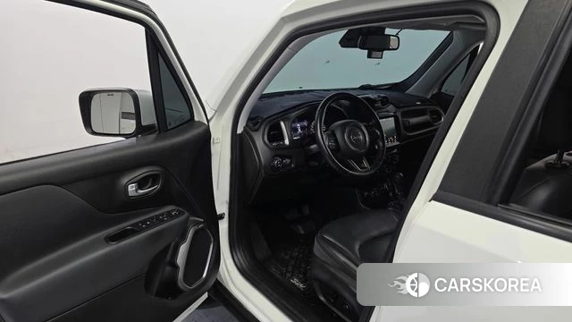 Jeep Renegade id 3911917 из Кореи 20