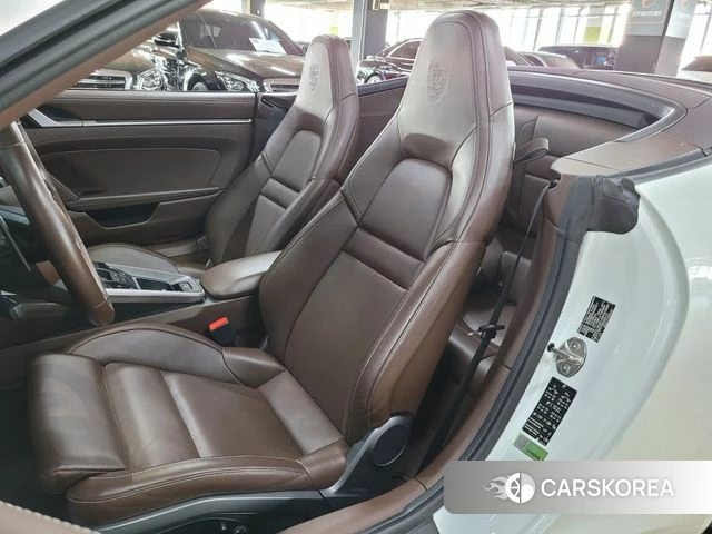 Porsche 911(992) id 3905107 из Кореи 19