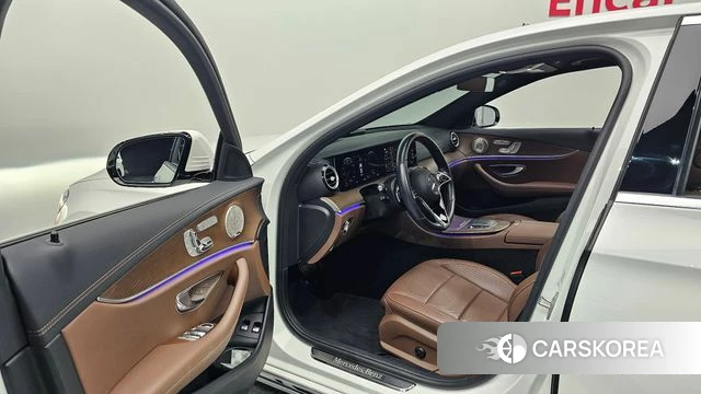 Mercedes-Benz E-Class W213 id 4793758 из Кореи 32