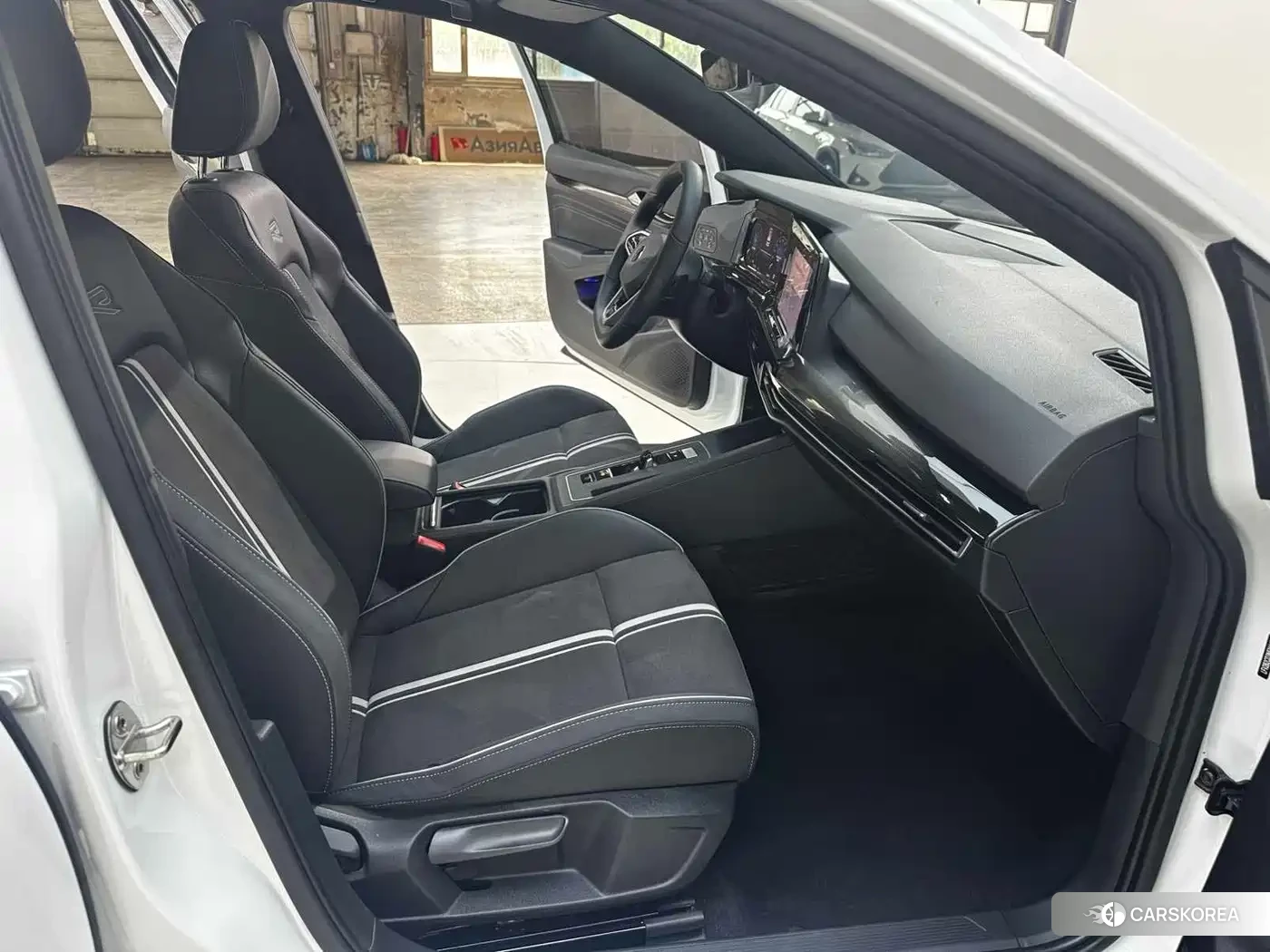 Volkswagen Golf id 4644542 из Китая 22