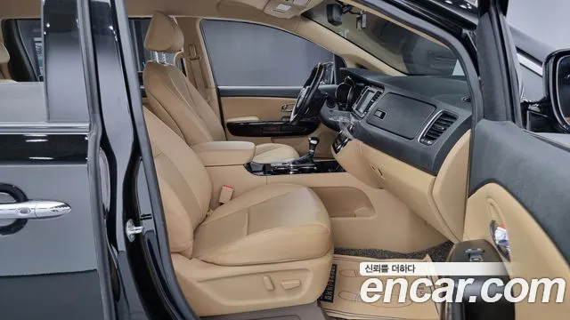 Kia The New Carnival id 2733354 из Кореи 20