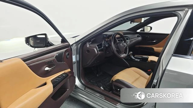Lexus ES300h 7th generation id 4688927 из Кореи 34