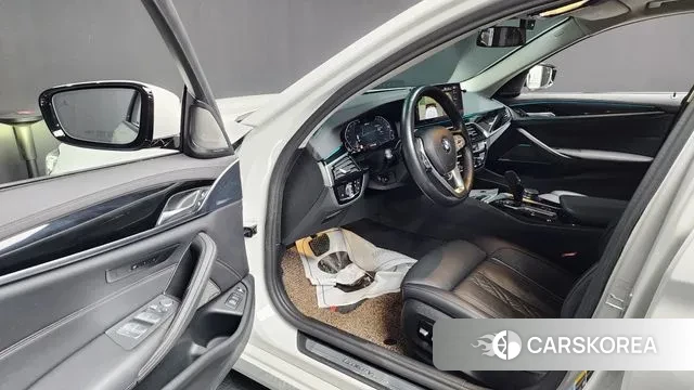 BMW 5 Series (G30) id 3059520 из Кореи 20