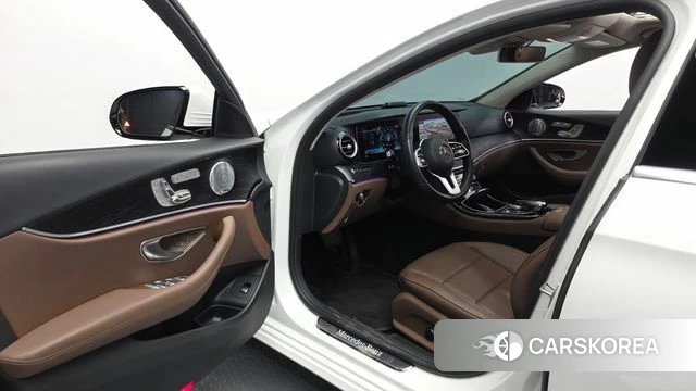 Mercedes-Benz E-Class W213 id 4586613 из Кореи 30