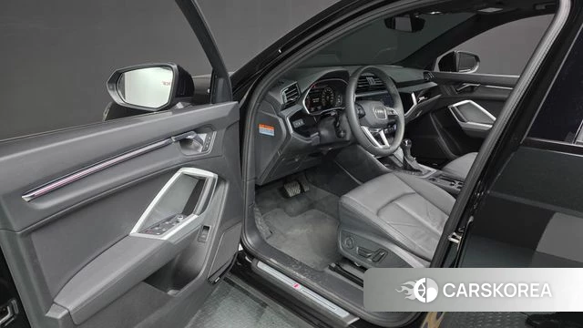 Audi Q3 (F3) id 4394364 из Кореи 32