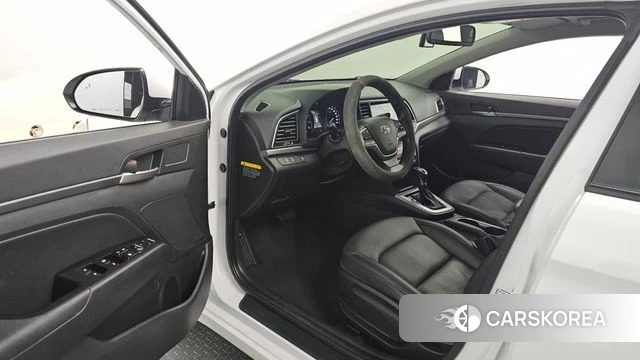 Hyundai Avante AD id 4596152 из Кореи 20