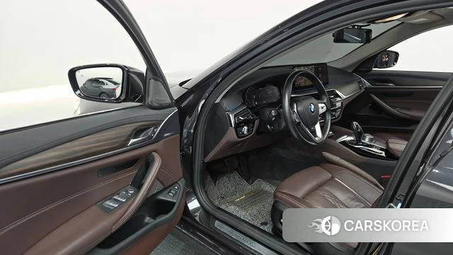 BMW 5 Series (G30) id 4423217 из Кореи 38