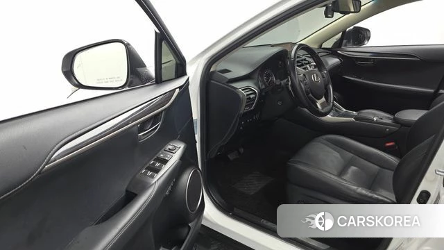 Lexus NX300h id 4568342 из Кореи 20