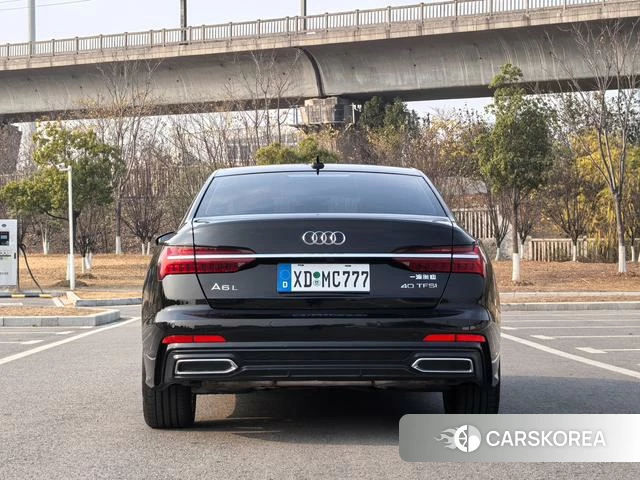 Audi A6L id 4261705 из Китая 16